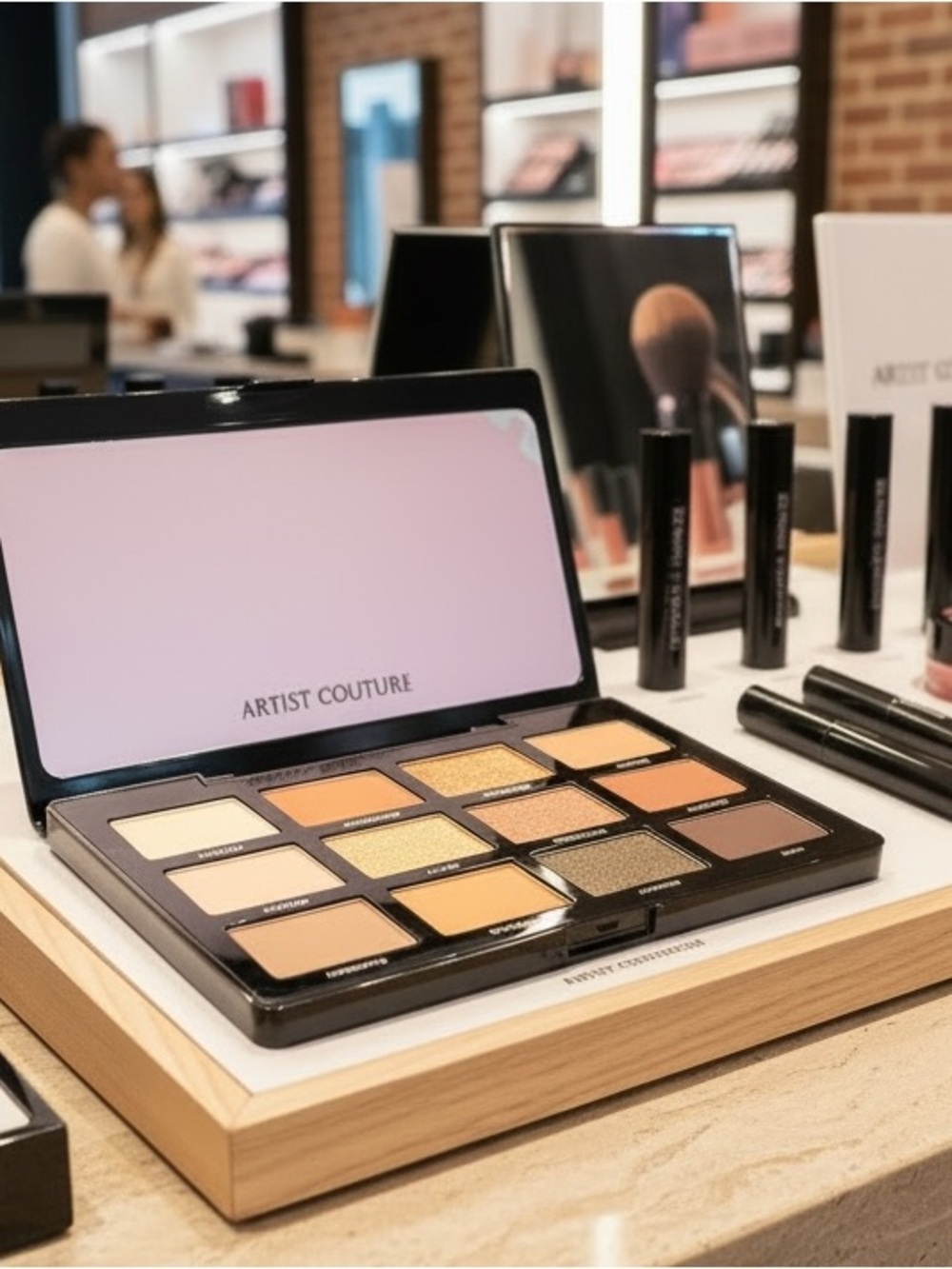 Artist Couture Supreme Nudes Eyeshadow Palette - Black & Gold - Picture 5 of 5